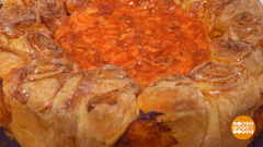 Пицца из слоеного теста с грибами. Доброе утро. Фрагмент