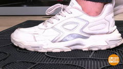 Придверный коврик: грязь не пройдет! Доброе утро. Фрагмент