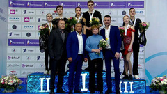 Пары. Церемония награждения. Первенство России по фигурному катанию среди юниоров 2023