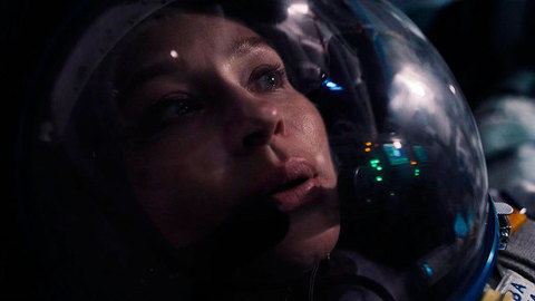 «ВЫЗОВ»: новый постер и трейлер первого художественного фильма, снятого в космосе. В кино с 20 апреля