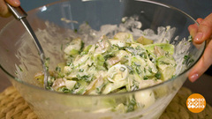 Салат из молодого картофеля и кабачков. Доброе утро. Суббота. Фрагмент