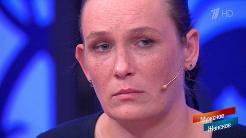 «Я выпила самогонку», — многодетная мать объяснила, как потеряла двух дочерей. Мужское / Женское. Фрагмент