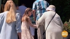 Мама, папа, бабушка... и я! Доброе утро. Фрагмент