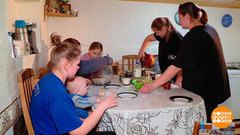 Детей много не бывает. Доброе утро. Суббота. Фрагмент