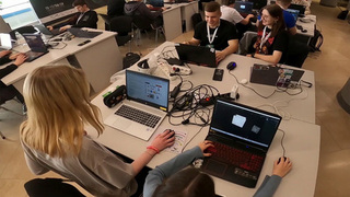 Юные разработчики IT-новинок, генетики, дизайнеры принимают участие в фестивале «ТехноСтрелка»