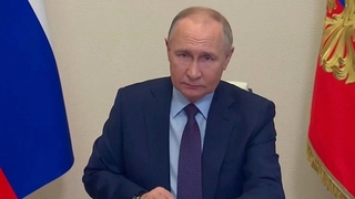 Владимир Путин в режиме видеоконференции поговорил с губернатором Мурманской области