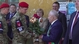 Жители Горловки и бойцы поздравили ветеранов, чьи имена знает весь город