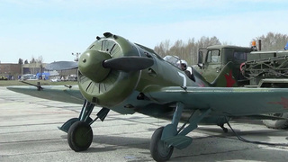 В Новосибирске авиаторы по фрагментам восстановили советский истребитель И-16