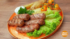 Готовим купаты с картошкой. Доброе утро. Фрагмент