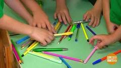 Ручки, карандаши, фломастеры: как ухватиться? Доброе утро. Фрагмент