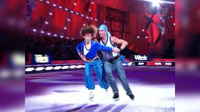 Чулпан Хаматова — Роман Костомаров. «Give It to Me». Ледниковый период. Первый сезон. Фрагмент. 2007 год