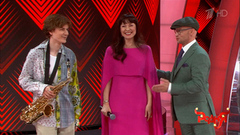 «Выглядит как сестра, но на самом деле мама». Нонна Гришаева спела в дуэте со своим сыном. Родня. Фрагмент