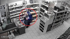 Избита за банку кофе. Очная ставка с жертвой. Пусть говорят. Анонс
