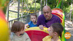 Папа вам не мама, он прокатит на карусели. Доброе утро. Суббота. Фрагмент