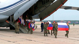 Самолет с освобожденными из плена российскими бойцами приземлился на одном из подмосковных аэродромов
