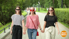 Летний гардероб: тельняшку не забудьте! Доброе утро. Суббота. Фрагмент