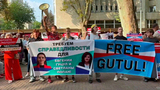 Митингующие у здания Минюста Молдавии требовали освободить Евгению Гуцул