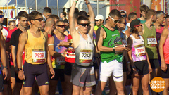 Московский полумарафон: все бегут, бегут, бегут…Доброе утро. Фрагмент