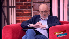 «Я не продолжу программу, пока вы отсюда не уйдете!» Александр Гордон потребовал вывести семью скандалистов из студии. Мужское / Женское. Фрагмент