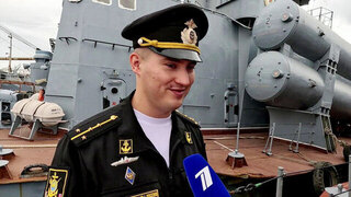 В России чествуют командиров надводного, подводного и воздушного корабля