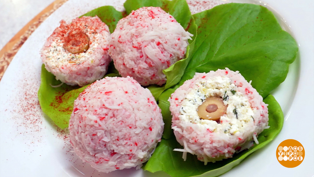 Готовим творожные шарики с крабовыми палочками. Доброе утро. Фрагмент