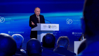 Владимир Путин назвал число атомных энергоблоков российского дизайна в мире