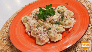 Готовим пельмени карбонара. Доброе утро. Фрагмент