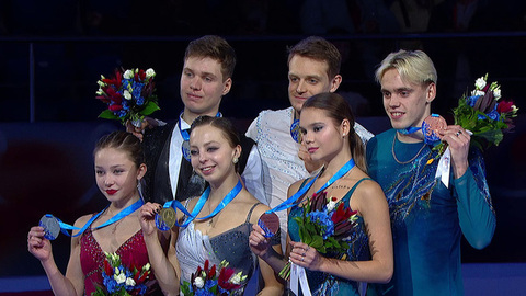 Церемония награждения. Пары. Красноярск. Гран-при России по фигурному катанию 2025/26