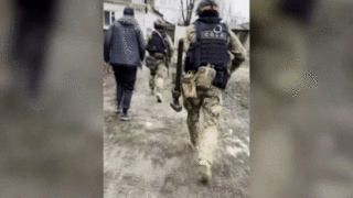 Появились кадры задержания россиянина за передачу данных о бойцах СВО блогеру ВСУ