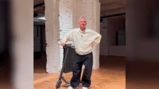 «Модник невероятный» — близкие и коллеги рассказали о стиле Олега Меньшикова