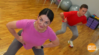 Фитнес-разминка: подтягиваем мышцы ног. Доброе утро. Фрагмент