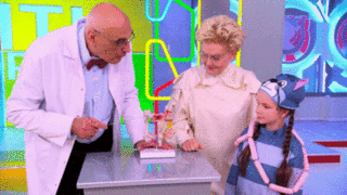 День сосисок: врачи в «Жить здорово!» рассказали о пользе и вреде мясных изделий