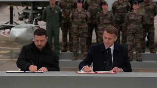 Макрон и Зеленский подписали договор о поставках истребителей Киеву