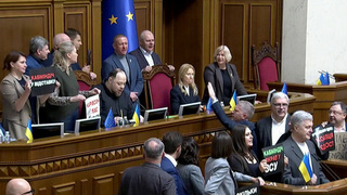 На Украине на фоне грандиозного коррупционного скандала зреет бунт