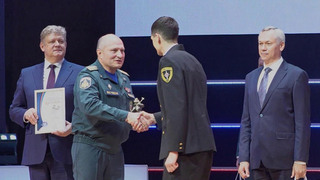 На фестивале «Созвездие мужества» в Новосибирске наградили лучших спасателей страны