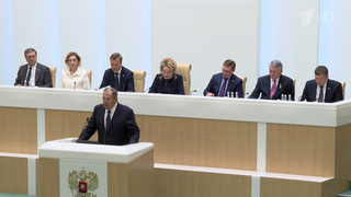 Глава МИД РФ Сергей Лавров рассказал сенаторам о контактах с США по Украине