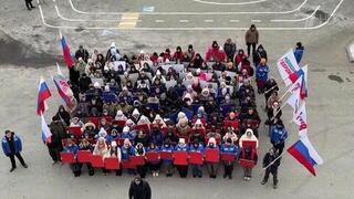 По всей стране прошли акции в честь Дня Конституции, который сегодня отмечают в России