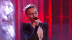 Полина Гагарина. «Танец перед зеркалом»