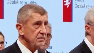 Премьер Чехии заявил о прекращении финансовой поддержки Украины