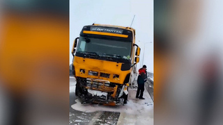 Появились кадры с места ДТП с участием не менее 10 машин в Татарстане: есть погибшие