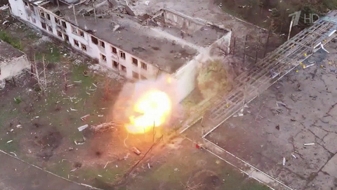 В районе Красноармейска, освобожденного в начале декабря, идет зачистка окрестных сел