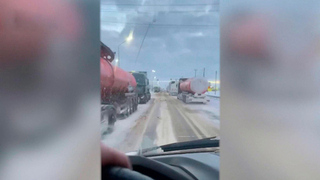 Появились кадры последствий снегопадов в Поволжье