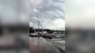 Мощный шторм и ливни обрушились на запад Турции