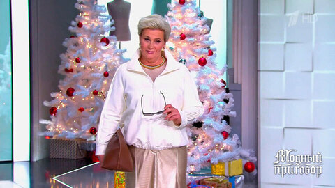 «Вас как будто подменили! Вы похожи на диктора Центрального телевидения». Эксперта поразило преображение героини. Модный приговор. Фрагмент