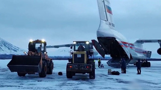 Самолет МЧС доставил на Камчатку спецтехнику для расчистки снега