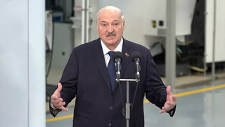 «Лопата в руки и чистить снег»: Лукашенко дал совет женщинам для поддержания красоты