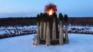 В парке «Никола Ленивец» сожгли 25-метровый арт-объект