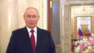 8 Марта Владимир Путин обратился к российским женщинам с поздравлением