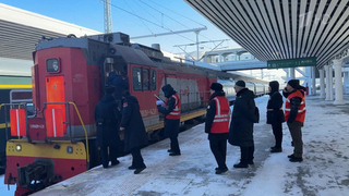 В Китае встретили первый пассажирский поезд из Иркутска