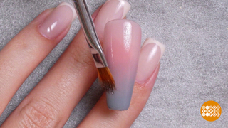 Весенний маникюр в стиле «френч-градиент». Доброе утро. Фрагмент